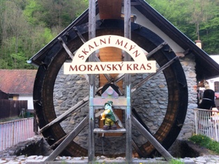 moravsky kras pesery Моравский крас Пещеры